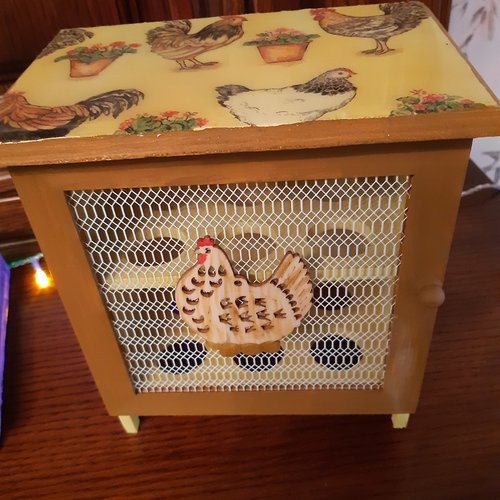 Boîte à oeufs ,petit garde manger,poule