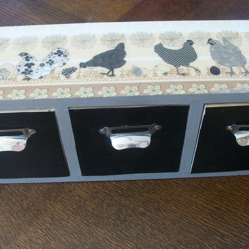 Boîte à compartiments ,pour épices ou autre,motifs" poules"