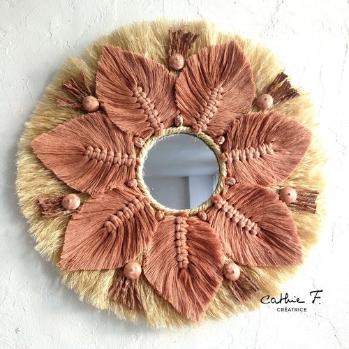 Miroir en fibres décoré avec macramé beige rosé autumn 38