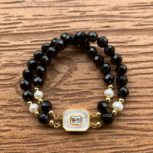 Bracelet double rang semi précieuse onyx noir facette, plaqué or, nacre, cristal et perles de culture