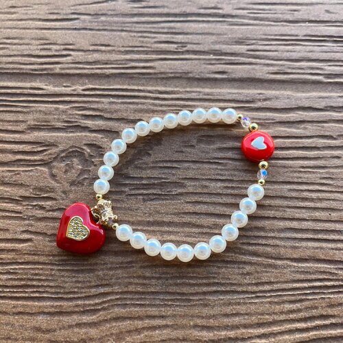 Bracelet amour en perles de nacre swarovski, aurifie et céramique émaillée