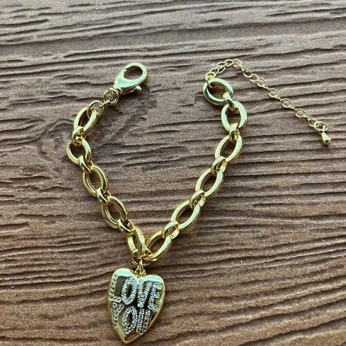 Bracelet chic chaîne épaisse laiton plaqué or 18 carats maillons ovales entrelacés avec son charm cœur expressif love you en laiton aurifie