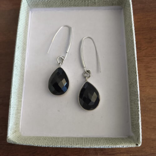Boucles semi précieuse onyx noir facette et argent 925