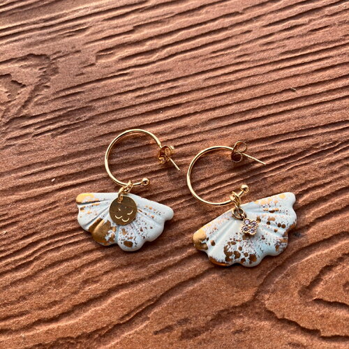 Boucles dépareillées chic en céramique artisanale marbre or et plaqué or