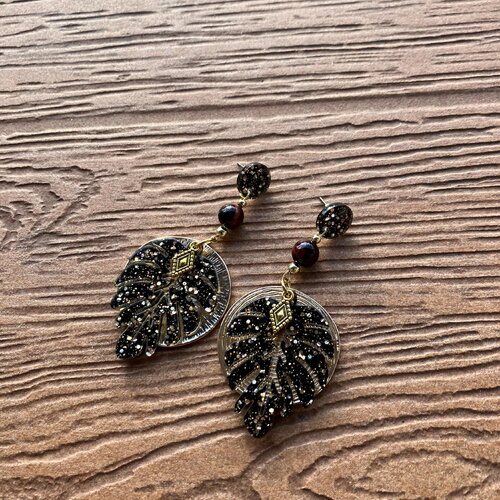 Boucles ethniques chic en acétate, laiton massif, métal doré, plaqué or et semi précieuse œil de tigre