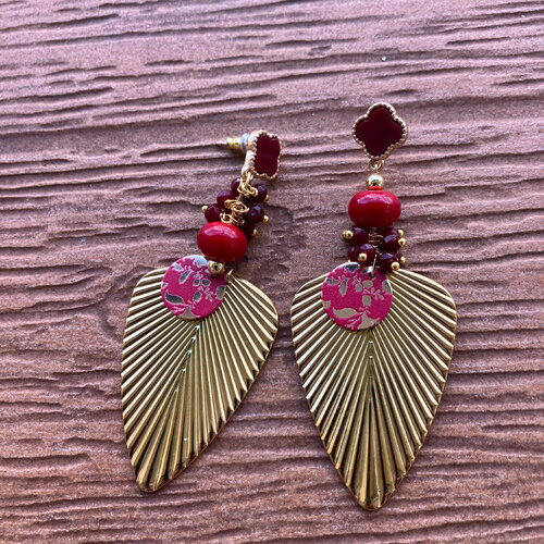 Boucles dépareillées ethniques chic rouge et or