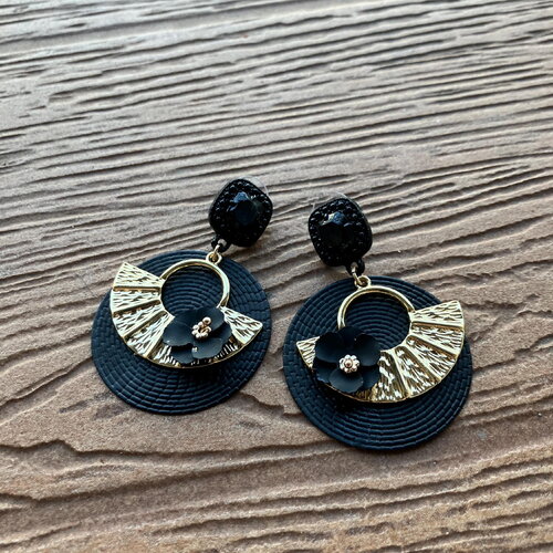 Boucles japonaises, boucles tendance, boucles noires et or, boucles originales