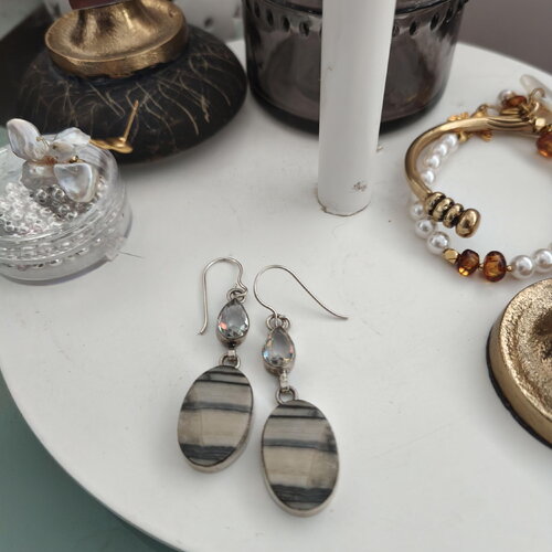 Boucles pendantes en jaspe zébré,cristal et argent 925