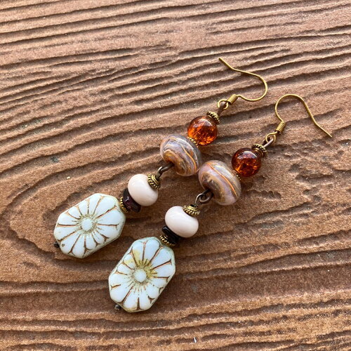 Boucles pendantes vintage printanières