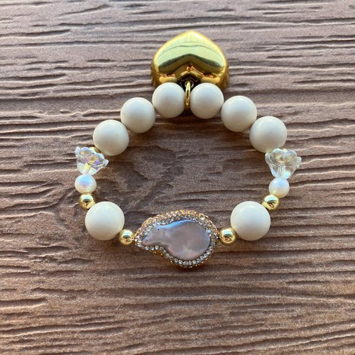 Bracelet chic en plaqué or, perles véritables de rivière fossile blanche et perle naturelle d eau douce