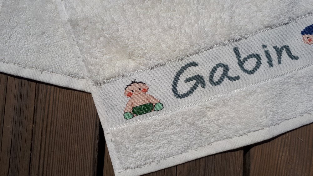 Serviette de toilette broderie point de croix - Un grand marché