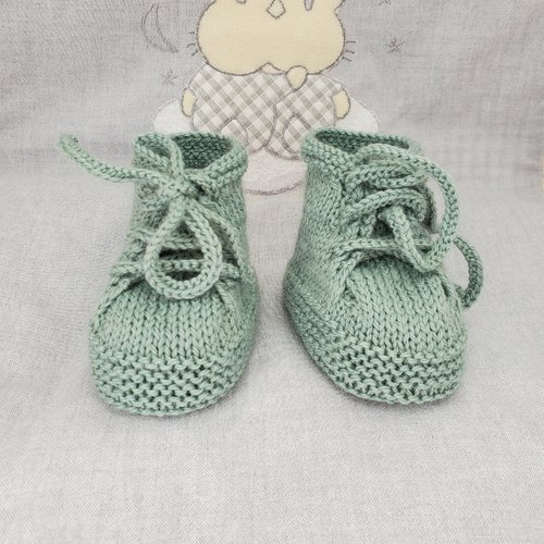 Chaussons baskets vert sirène tricotés à la main en laine pour bébé - 0/3 mois