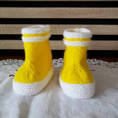 Chaussons bottes de pluie jaune vif en laine spéciale layette, tricot fait main, pour bébé de 0 à 6 mois
