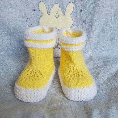 Chaussons bottes de pluie jaune pollen en laine spéciale layette, tricot fait main, pour bébé de 0 à 3 mois