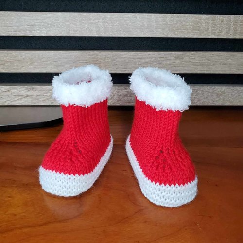 Chaussons bottes de pluie rouge bordure en fourrure blanche en laine spéciale layette, tricot fait main, pour bébé de 0 à 3 mois