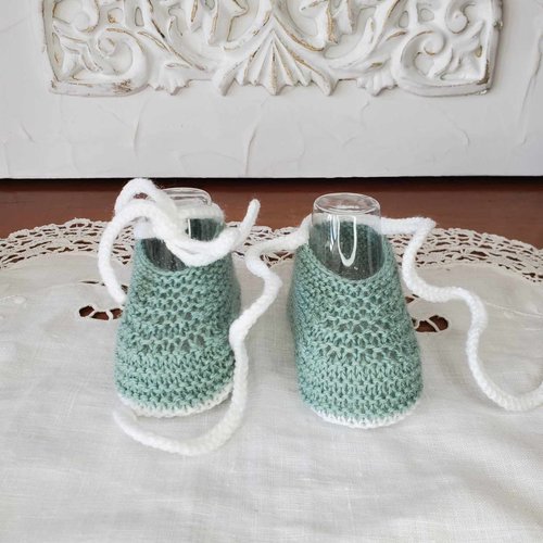 Chaussons ballerines avec cordon vert sirène en laine spéciale layette et tricotée à la main - taille de prématuréà 1 moi