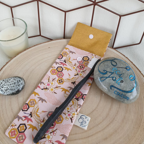 Etui à brosse à dents