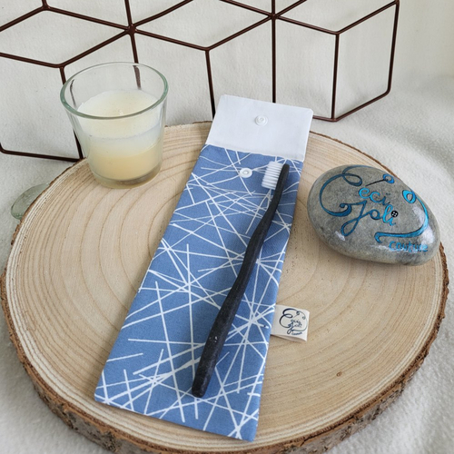 Etui à brosse à dents