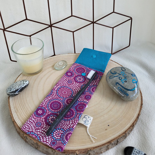 Etui à brosse à dents
