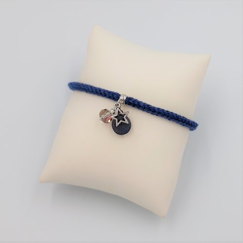 Vendu - bracelet marine au tricot, perles bois, verre et breloque étoile