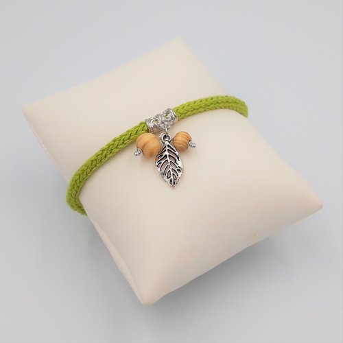 Bracelet vert bambou au tricot