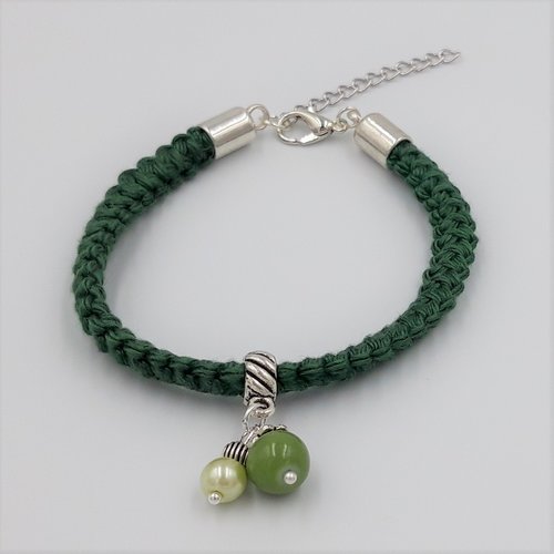 Bracelet vert sapin au crochet
