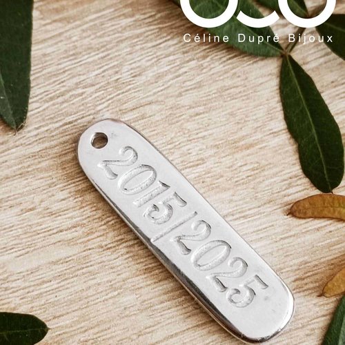 Porte clés noces d'étain 2015/2025 - médaille rectangle 10x40mm en étain brut