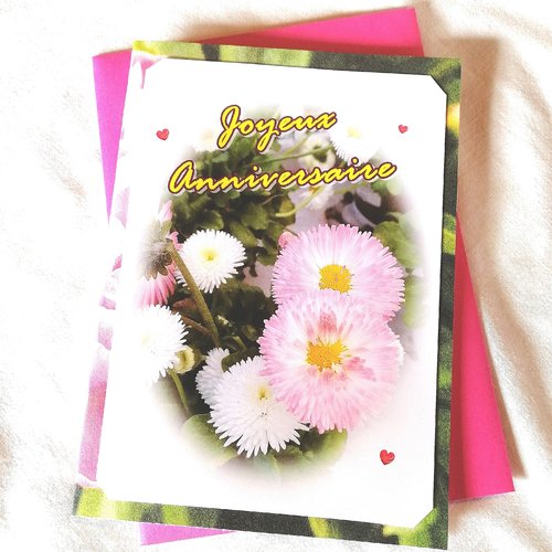 Carte double joyeux anniversaire fleurie pâquerettes roses 10x15cm avec enveloppe