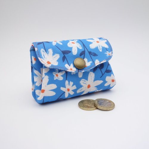 Porte-monnaie à en bachette de coton bleu, imprimé fleuri naïf, fermeture par bouton pression