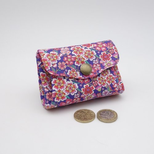 Porte-monnaie en coton liberty tana lawn rose fuchsia et violet, petit portefeuille à trois poches