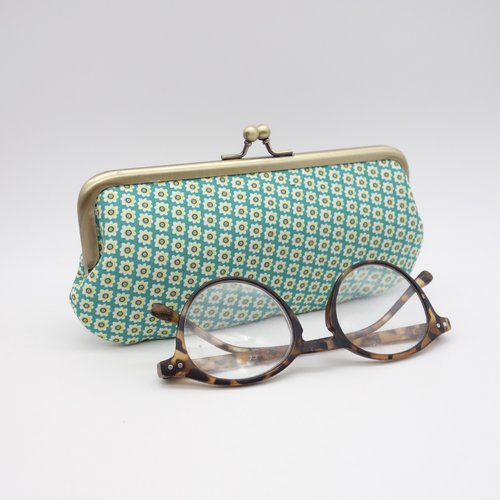 Étui à lunettes à fermoir en métal, tissu vert émeraude, pochette matelassée pour solaires ou lunettes de vue