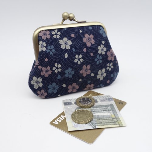 Porte-monnaie à fermoir rétro en tissu japonais sakura bleu, rose et blanc, 2 sections de couleurs différentes pour cartes et monn
