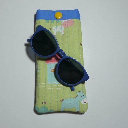 Étui à lunettes