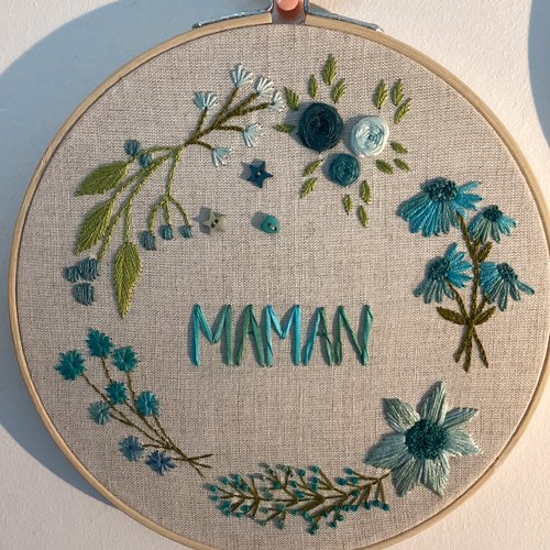 Tambour brodé main maman turquoise et vert /décoration bohème /cadeau