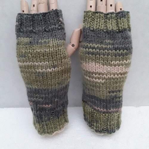 Mitaines laine kaki , gants sans doigts, ouverture pouce, laine, 21cm