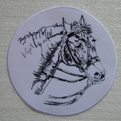 Patch, écusson 20 cm, tete de cheval, cheval, broder, coton blanc , broderie noire, thermocollant