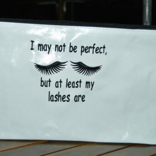 Trousse, blanc, coton enduit, broder,i may not be perfect, but at least my lashes are, pompon blanc,36/17/4cm