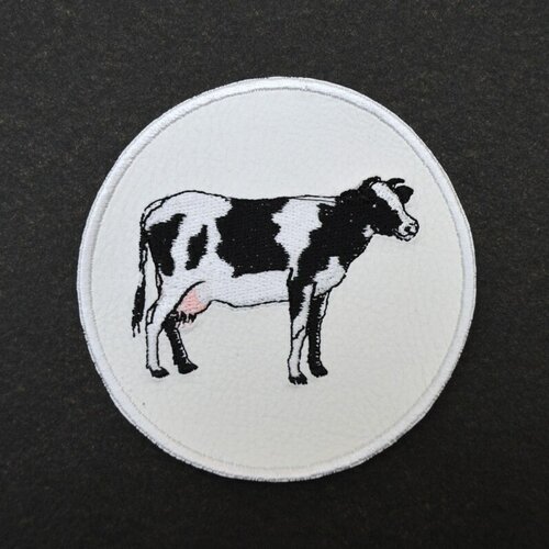 Patch broder thermocollant , écusson , vache noire blanche , broder simili cuir blanc 10cm,
