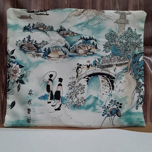 Housse de coussin taie d'oreillier coton dames japonaises paysage japon , 33 cm haut sur 29 cm large , tirette , réhaussable