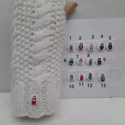 Mitaines laine blanches poupées russes matriochka , gants sans doigts , boutons bois cousus , mitaines tricot 21cm