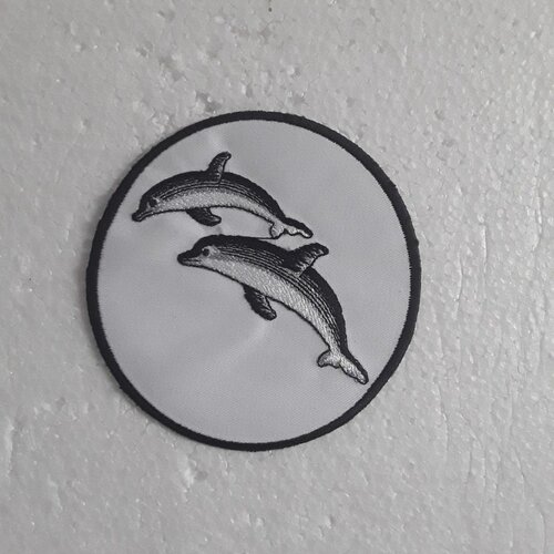 Patch thermocollant  dauphins, gris , broder , thermocollant