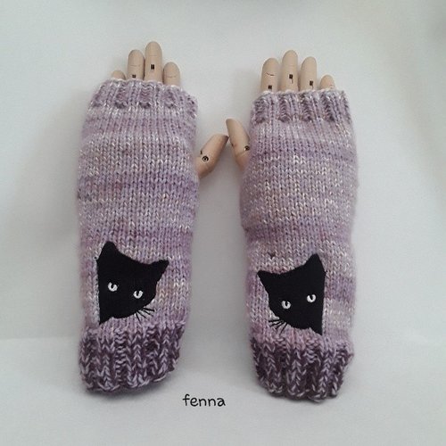 Mitaines , gants sans doigts , 21 cm , chats noirs , lilas blanc