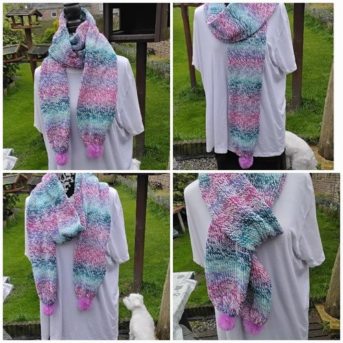 Écharpe tricot , tubulaire , 220 cm / 15 cm, pompons , mauve bleu vert