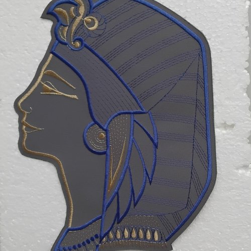 Patch , écusson , pharaon brodé  , 30 h / 20.5cm l , a coudre , coton gris foncé