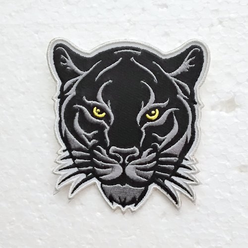 Patch thermocollant, panthère noire ,broder , coton 9/9 cm