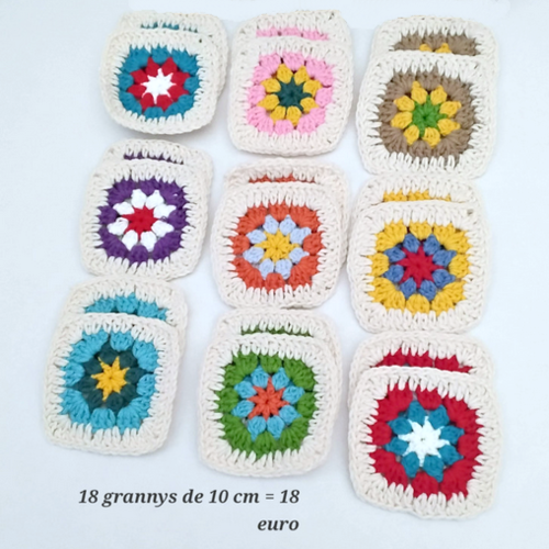 18 grannys , carrés de laine , 10cm