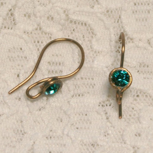 Crochets boucles d'oreilles bronze, strass vert émeraude, supports pour création boucles d'oreilles vintage boho chic "antique"