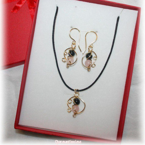Parure bijoux tourmaline noire quartz rose spirales dorées wire-wrapping