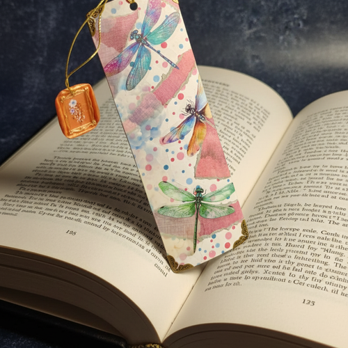 Marque page libellule nuage