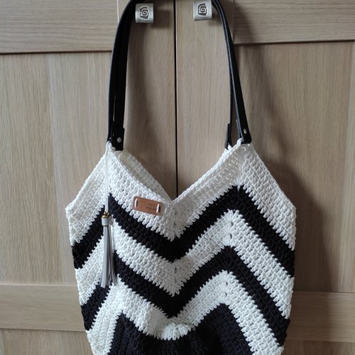Sac au crochet a bandoullieres